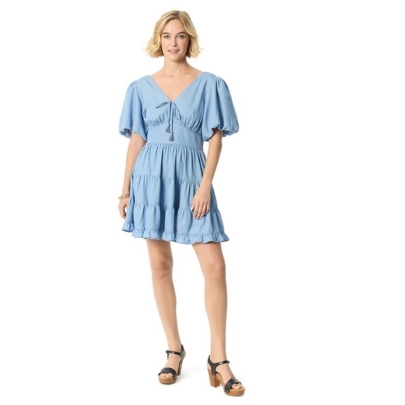 Jessica Simpson Dresses & Skirts - Jessica Simpson women’s blue denim chambray tiered puff sleeve bohemian dress